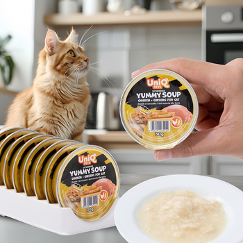 UNIQ PETS ROYAL CHICKEN ΥΓΡΗ ΤΡΟΦΗ ΓΙΑ ΓΑΤΕΣ ζωμός κοτόπουλου και τζίνσενγκ 30 γρ. x 8 τεμάχια